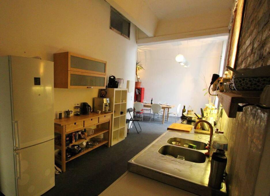 200Qm Loft For Friends And Family - On The Spree! Daire Berlin Dış mekan fotoğraf